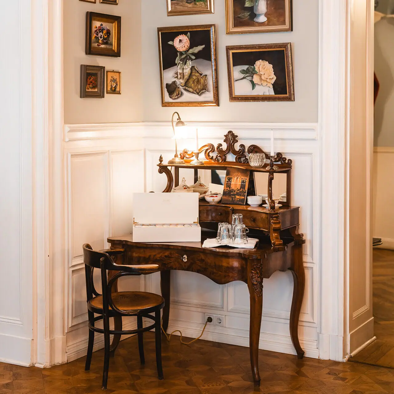 HENRI Berlin Secretary Desk and chair in one room.