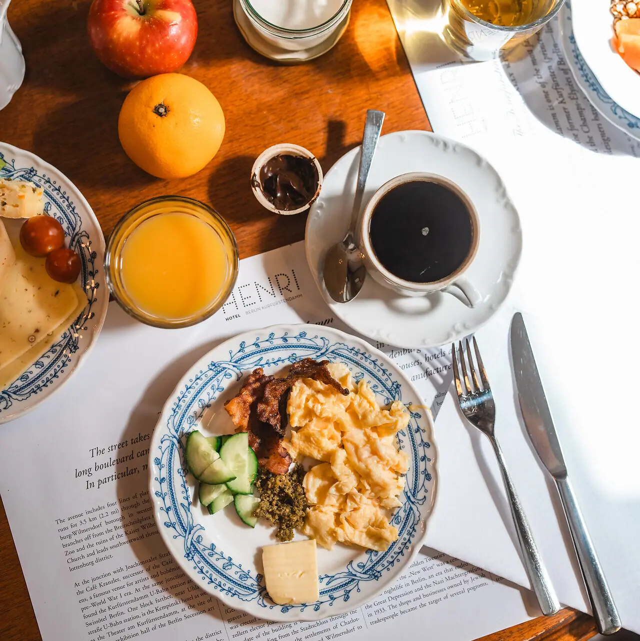 Delicious HENRI breakfast A table with food and drinks.
